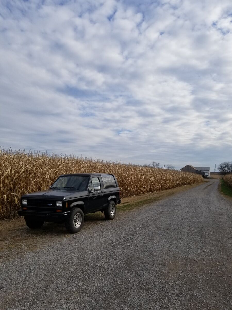 1984 Ford Bronco II XLT 4WD 4-Speed Manual Transmission 85k Miles - photo 2