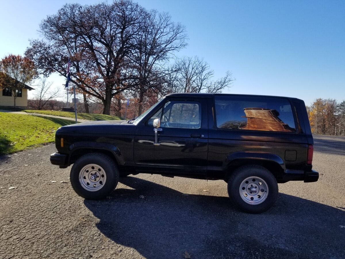 1984 Ford Bronco II XLT 4WD 4-Speed Manual Transmission 85k Miles - photo 5