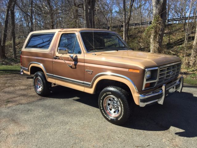 1984 Ford Bronco LOADED WITH OPTIONS! 5.8 4V H.O with C-6 Trans! Roll bar AC 1984 Ford Bronco 100% ORIGINAL PAINT SURVIVOR! MINT