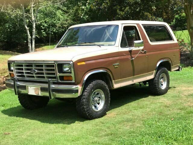 1984 Ford Bronco, Tan with 109048 Miles available now! 1984 Ford Bronco 2dr