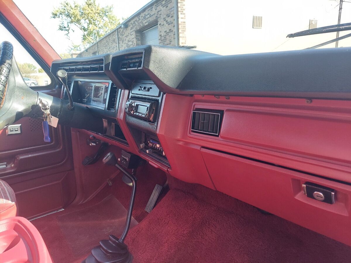 1984 Ford Bronco - photo 10