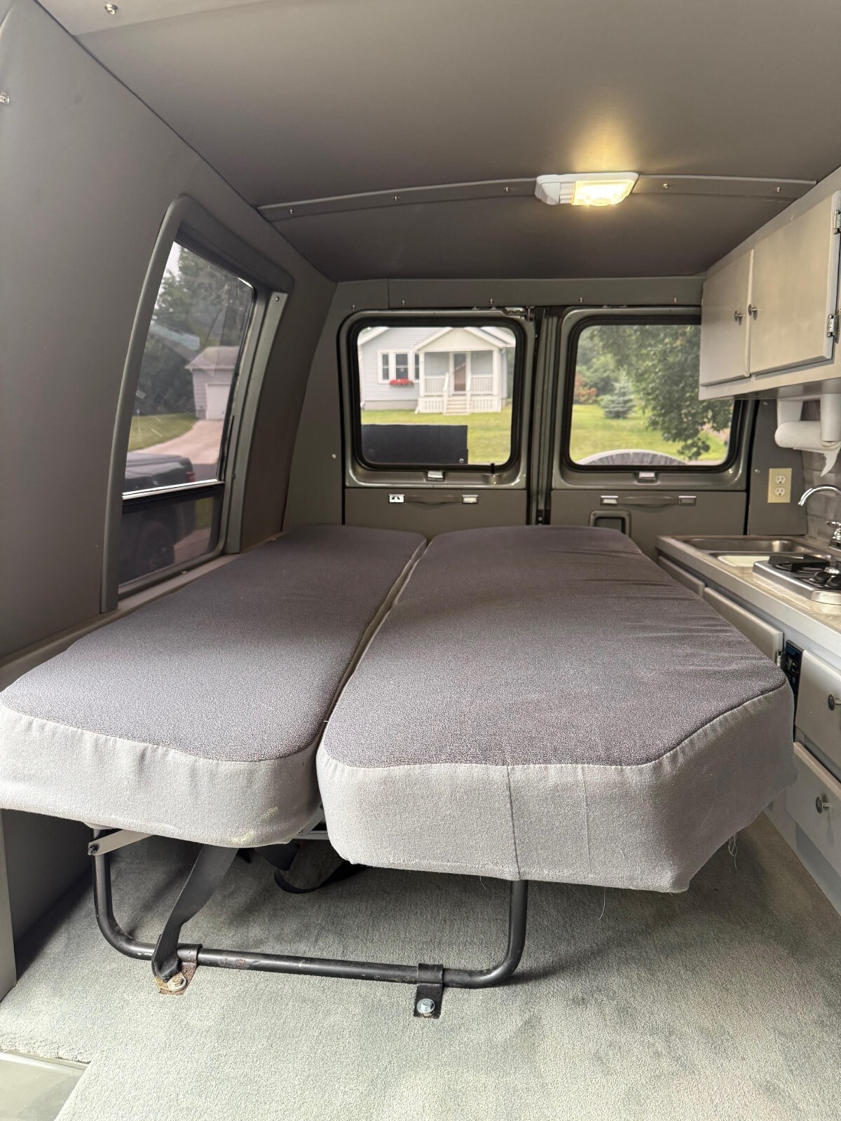 1984 Ford E-Series Van - photo 6