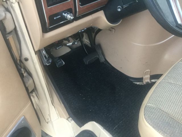 1984 Ford E-Series Van - photo 10