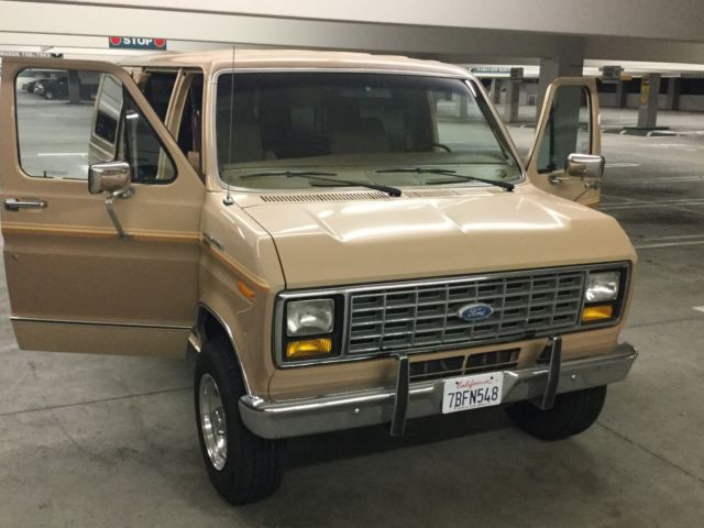 1984 Ford E-Series Van - photo 2