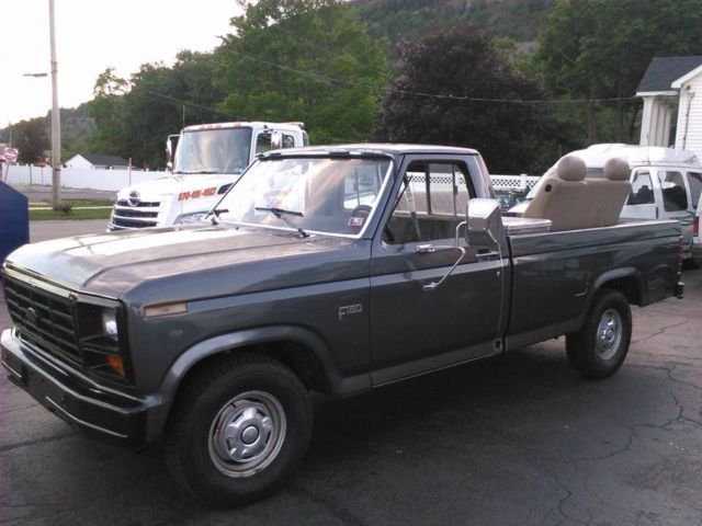 1984 Ford F-150 - photo 2