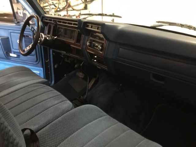 1984 Ford F-150 XLT - photo 6