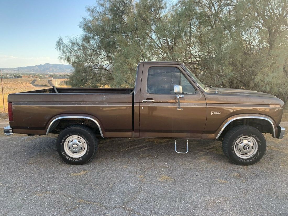1984 Ford F-150 Pickup Brown 4WD Manual 1984 Ford F-150