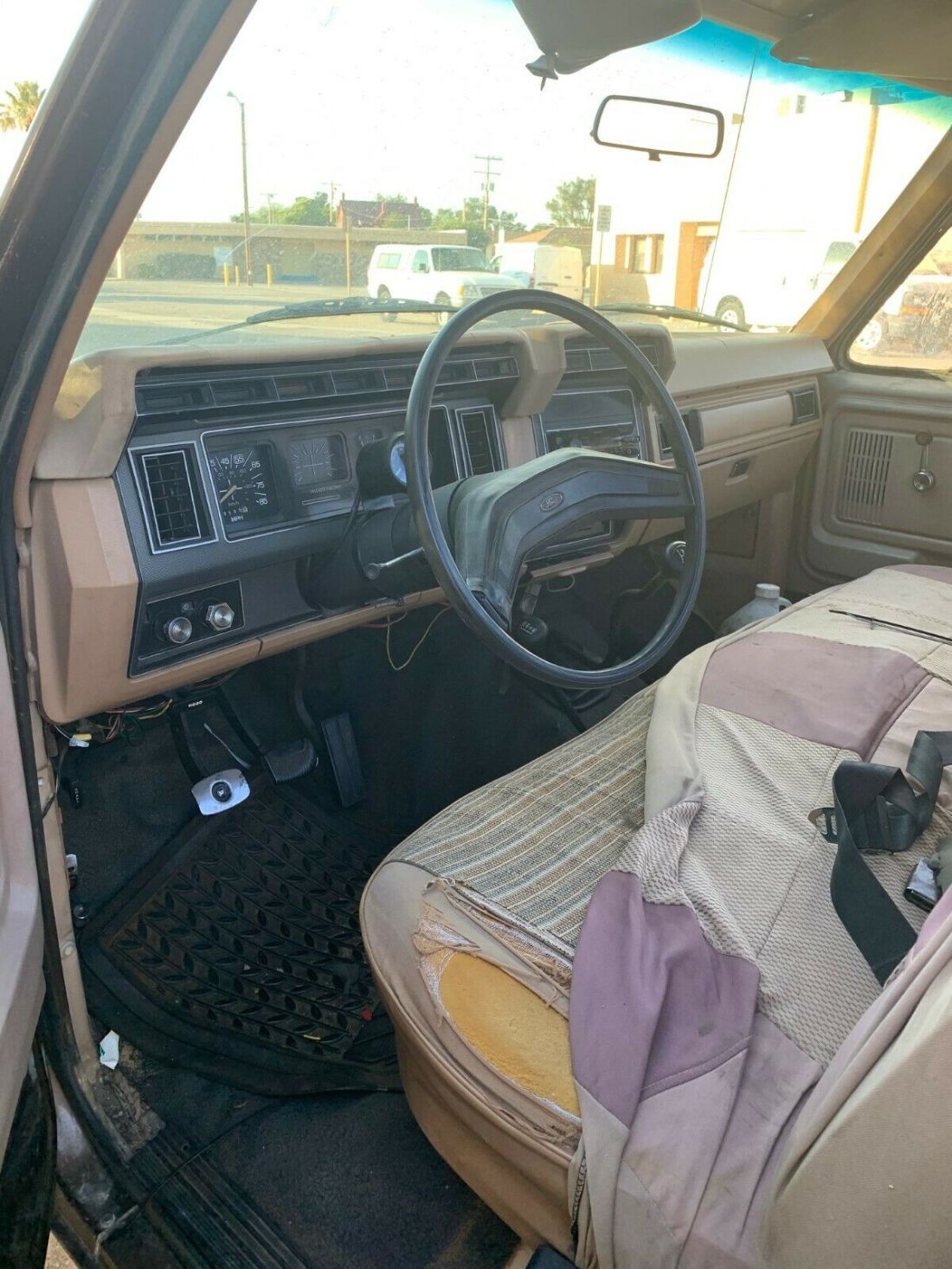 1984 Ford F-150 - photo 4