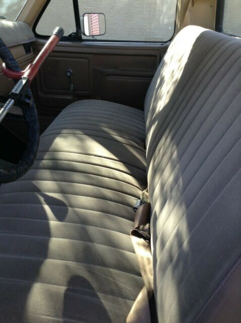 1984 Ford F-150 2 door - photo 11