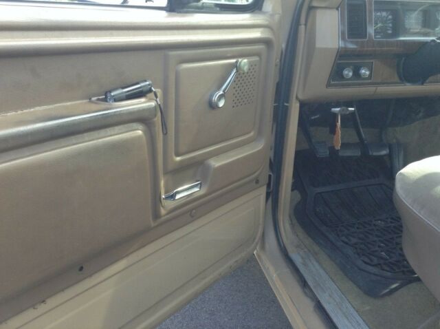 1984 Ford F-150 2 door - photo 13
