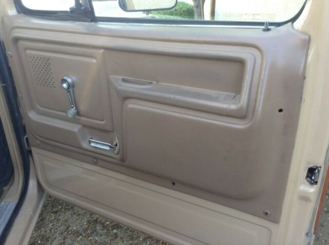 1984 Ford F-150 2 door - photo 8