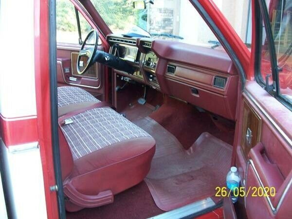 1984 Ford F-250 - photo 10