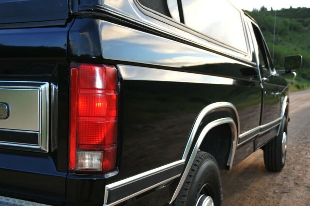 1984 Ford F-250 XLT - photo 8