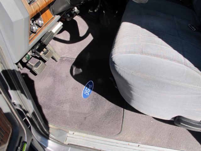 1984 Ford F-250 - photo 6