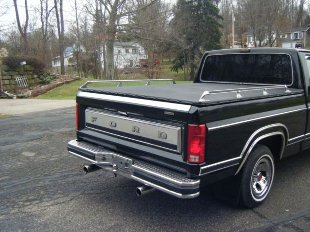1984 Ford F-150 XLT - photo 2