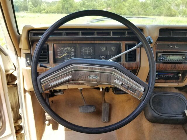 1984 Ford F-250 - photo 5