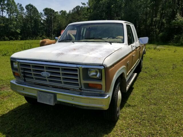 1984 Ford F-250 - photo 6