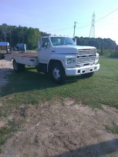 1984 Ford F-550 Farm Truck
