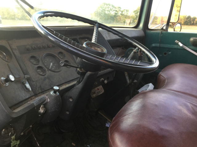 1984 Ford Other Base Straight Truck - Medium Conventional - photo 5