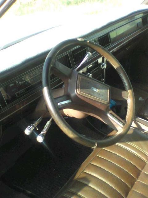 1984 Ford LTD - photo 8