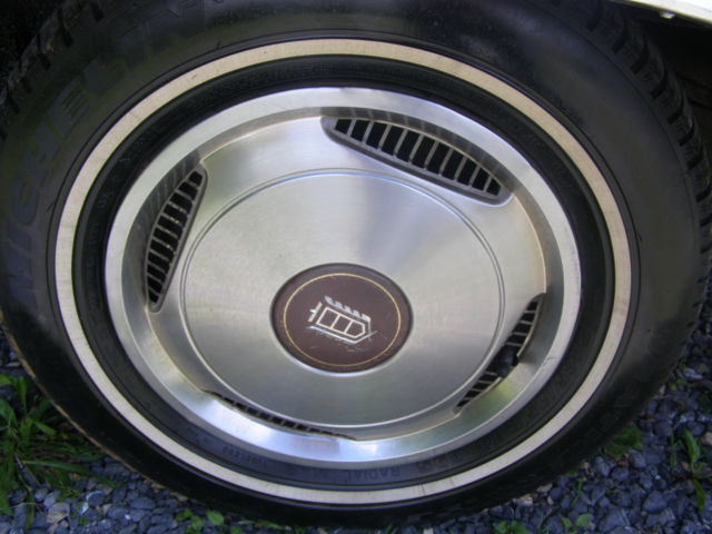1984 Ford LTD Brougham - photo 12