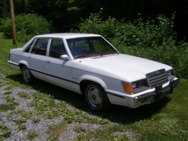 1984 Ford LTD Brougham - photo 2