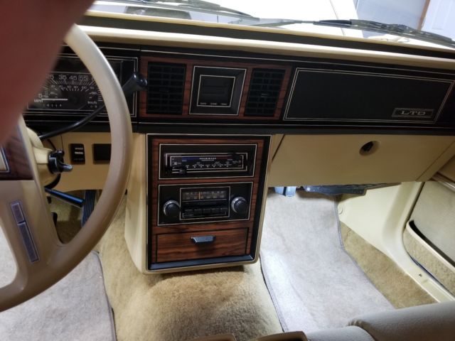 1984 Ford LTD Brougham - photo 6