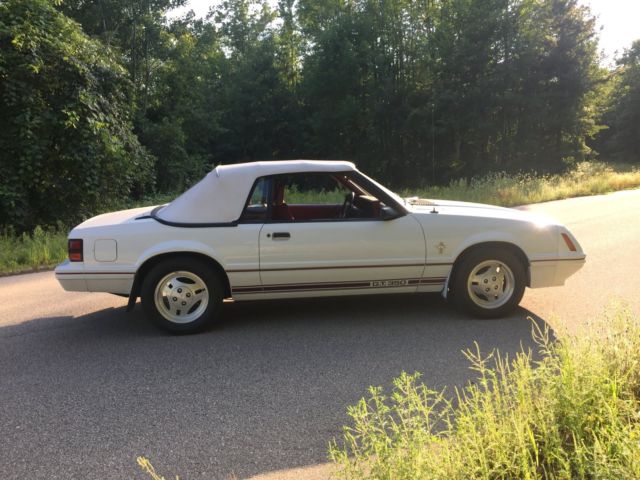 1984 Ford Mustang - photo 2