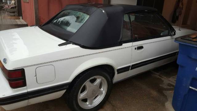 1984 Ford Mustang GLX - photo 5