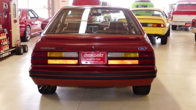 1984 Ford Mustang GT - photo 10