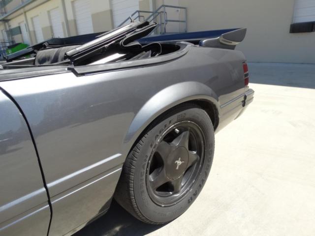 1984 Ford Mustang GT - photo 12