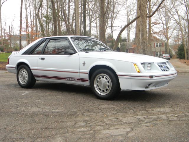 1984 Ford Mustang Hatchback - photo 2