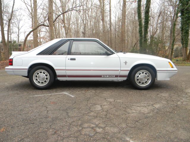1984 Ford Mustang Hatchback - photo 4