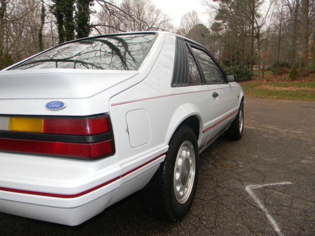 1984 Ford Mustang Hatchback - photo 5
