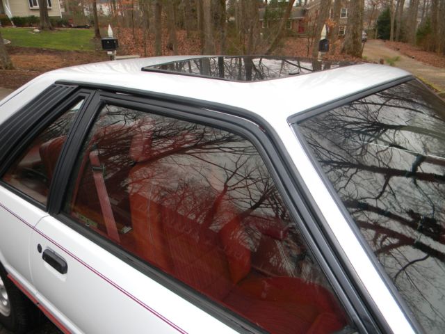 1984 Ford Mustang Hatchback - photo 9