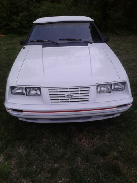 1984 Ford Mustang - photo 2