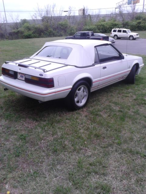 1984 Ford Mustang - photo 4