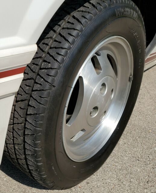 1984 Ford Mustang - photo 11