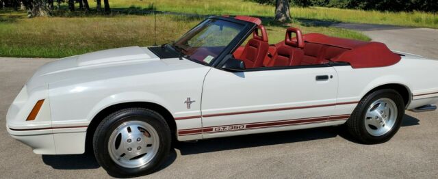 1984 Ford Mustang - photo 7