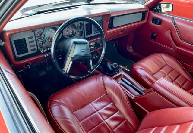 1984 Ford Mustang G.T - photo 11