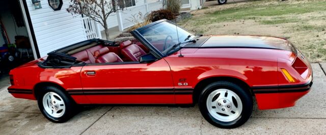 1984 Ford Mustang G.T - photo 3