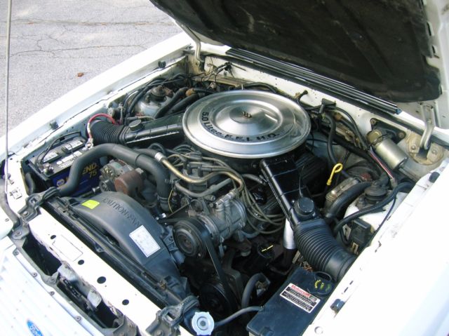 1984 Ford Mustang GT - photo 12