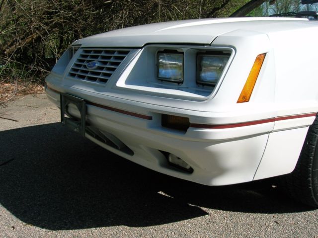 1984 Ford Mustang GT - photo 4
