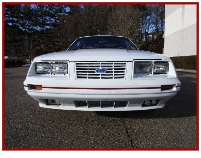 1984 Ford Mustang L - photo 2