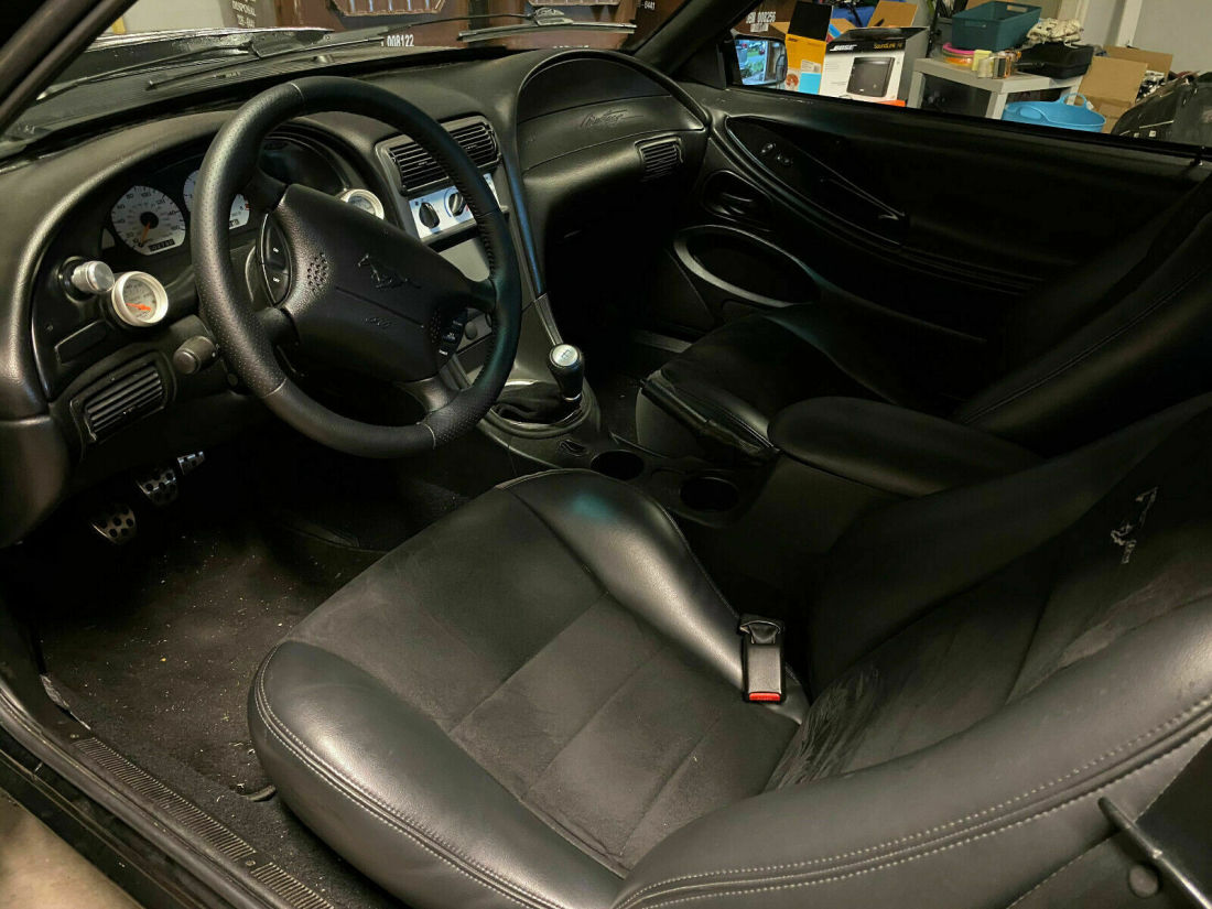 1984 Ford Mustang L - photo 10