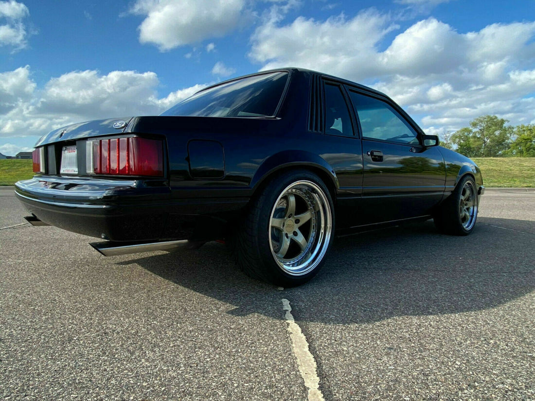 1984 Ford Mustang L - photo 4
