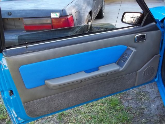 1984 Ford Mustang LX - photo 4