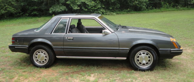 1984 Ford Mustang LX - photo 13