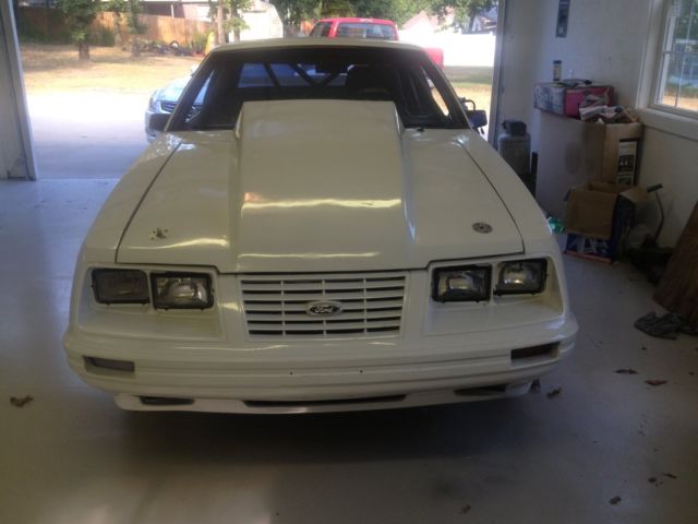 1984 Ford Mustang - photo 2