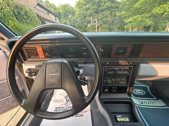 1984 Ford Thunderbird - photo 10